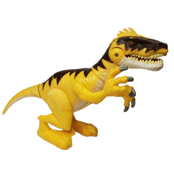 Hasbro Jurassic World JW 7" RAPTOR Electronic Lights & Sounds Yellow Dinosaur - Picture 1 of 9